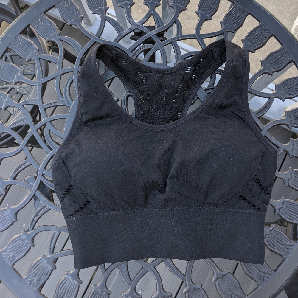 Black Cutout Yoga Sports Bra